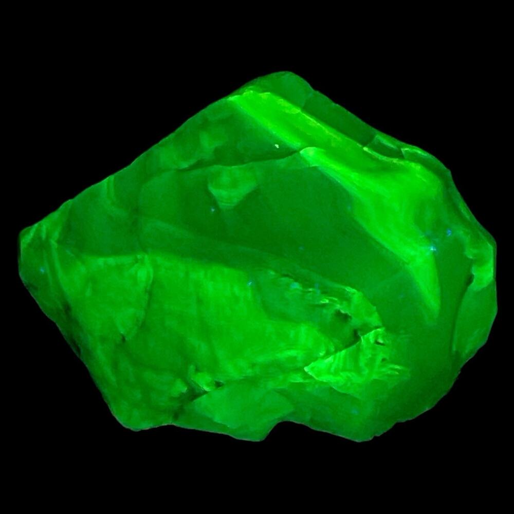 Cobalt‎ Art Glass Cullet Glowing Manganese Slag Glass #5GL203